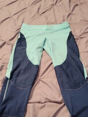 Nike Mint Teal and Navy Colorblock Leggings